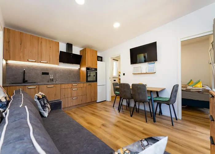 Mobilna Kucica Robert Сasa de vacaciones Starigrad Paklenica