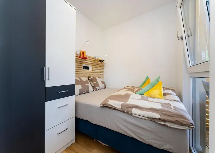 Mobilna Kucica Robert * Starigrad Paklenica