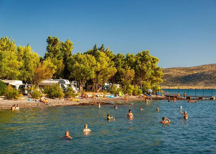 Сasa de vacaciones Mobilna Kucica Robert