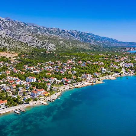 Holiday home Mobilna Kucica Robert Starigrad Paklenica