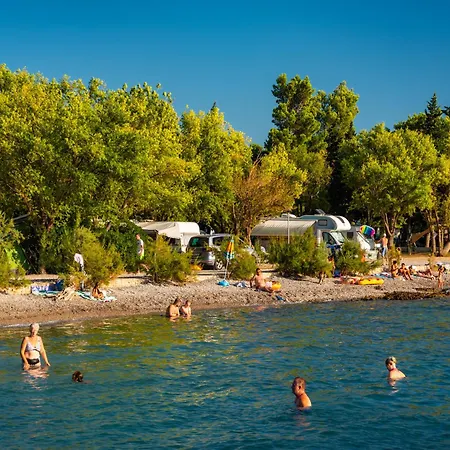 Holiday home Mobilna Kucica Robert